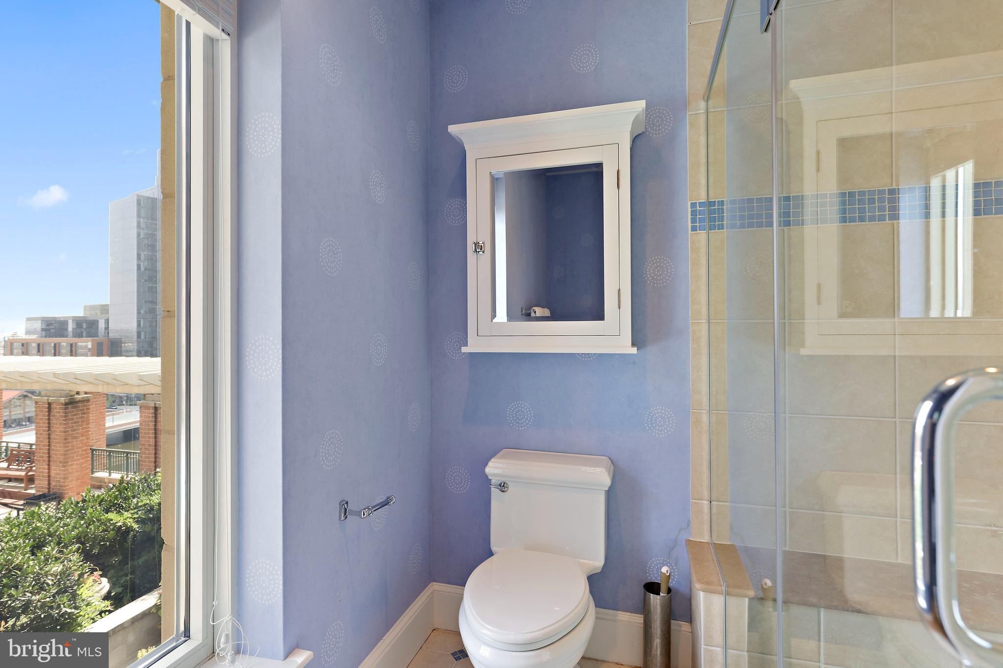 HARBOR EAST - Residential