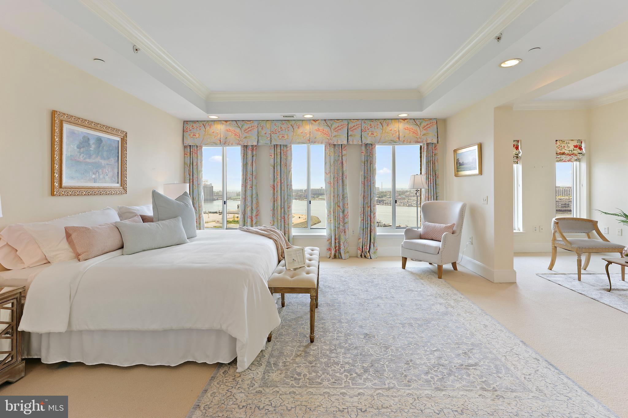 HARBOR EAST - Residential