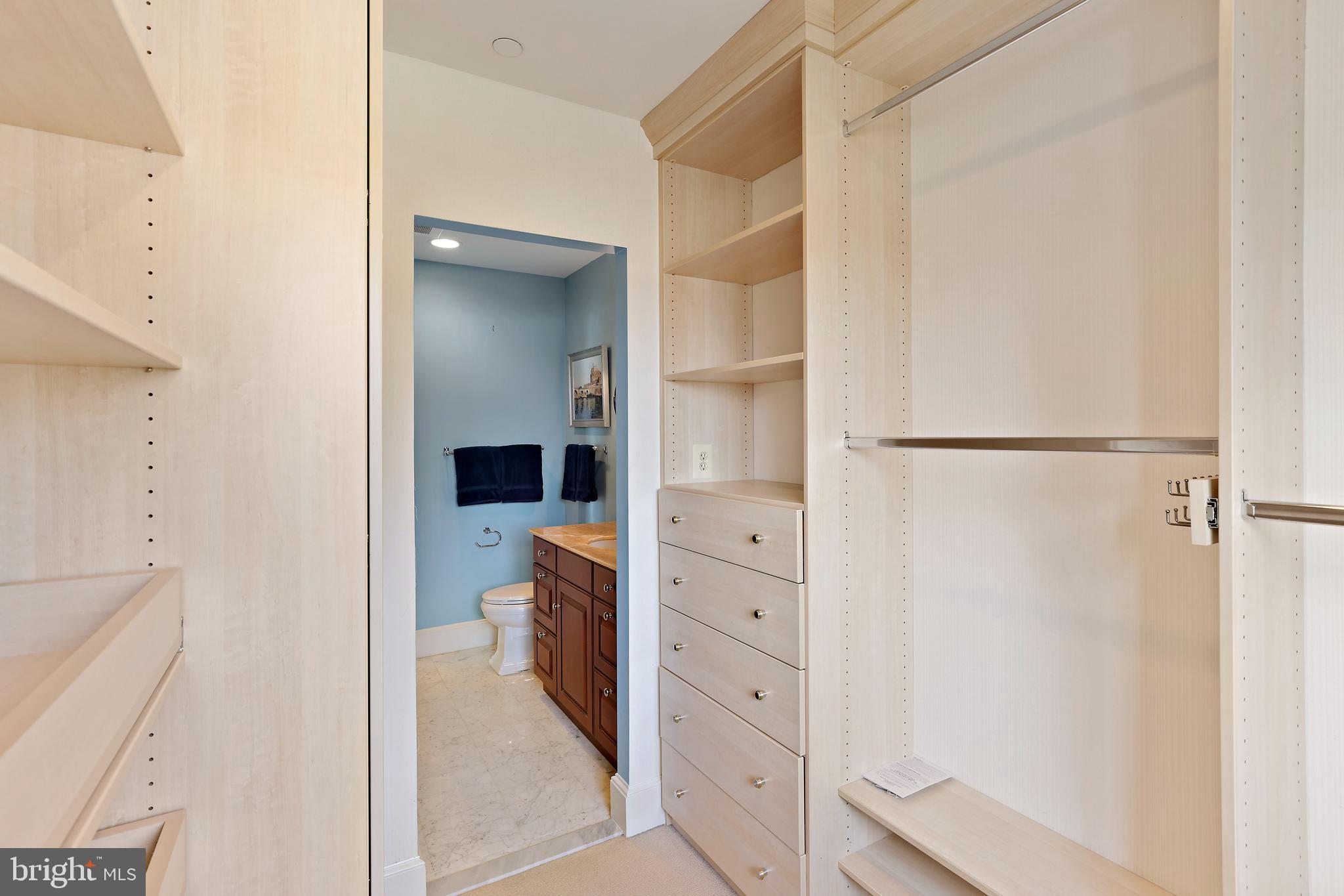 HARBOR EAST - Residential