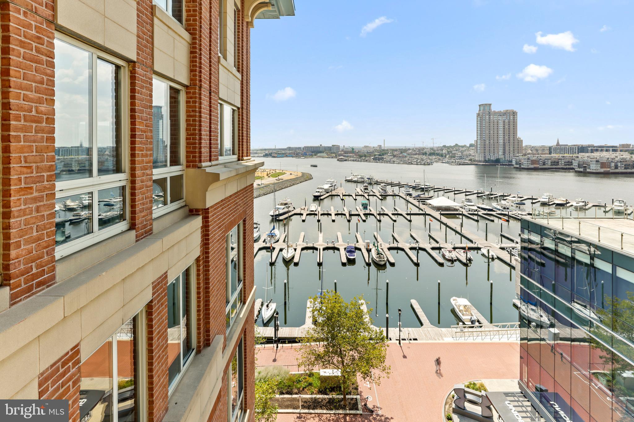HARBOR EAST - Residential