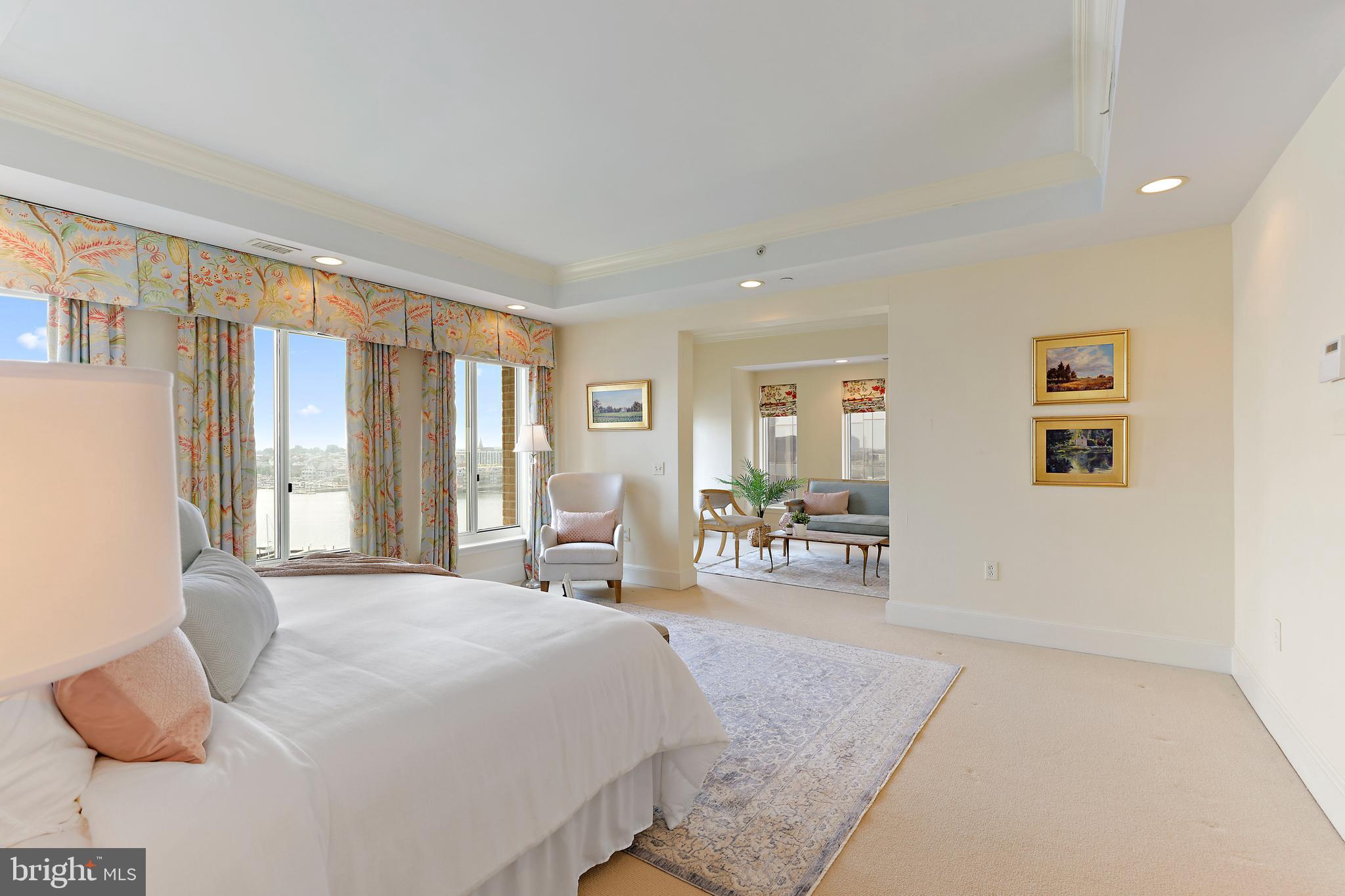 HARBOR EAST - Residential