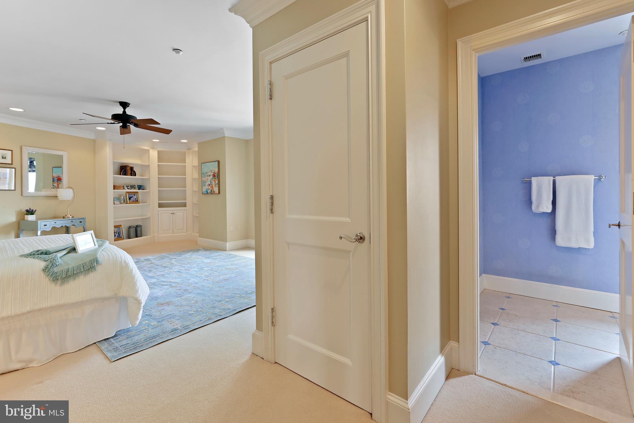 HARBOR EAST - Residential