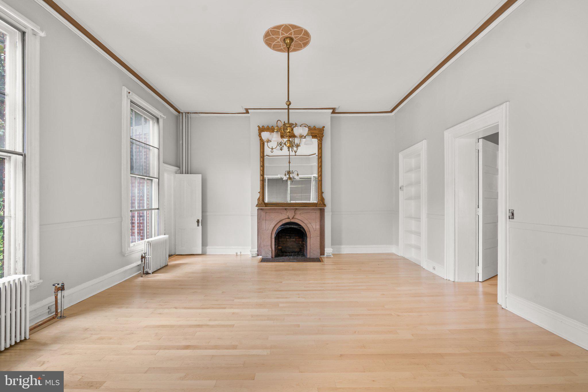 505 Cathedral St, Baltimore, MD 21201