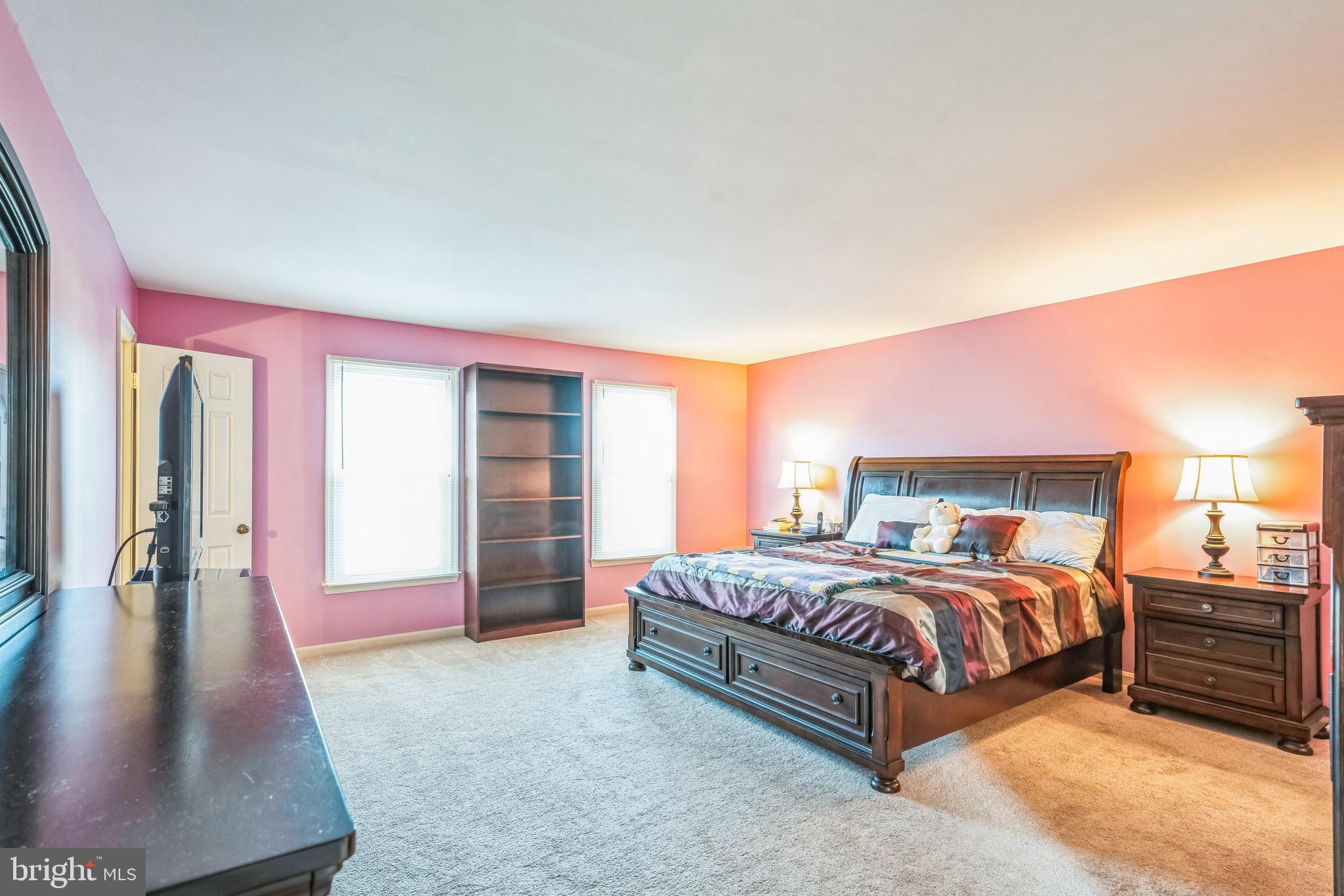 WILLOW GROVE - Residential