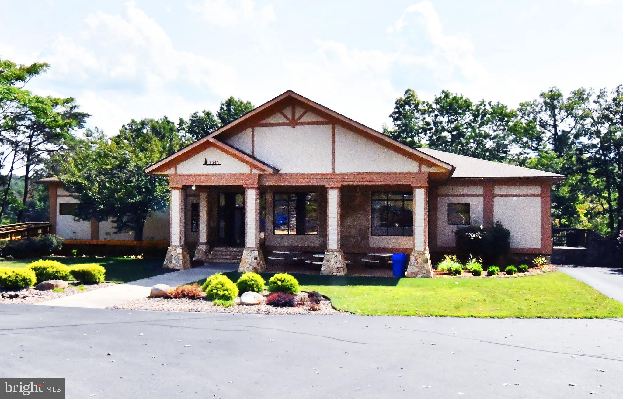 LAKE HOLIDAY ESTATES - Residential