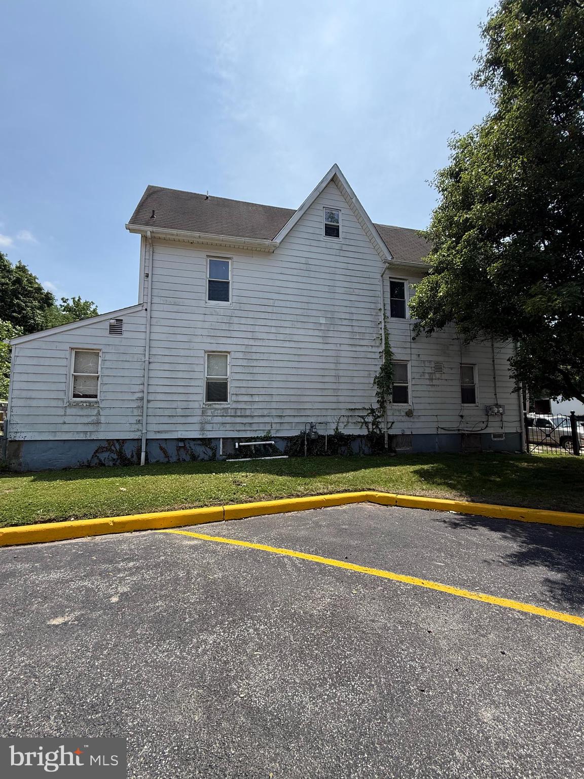 376 E BROADWAY