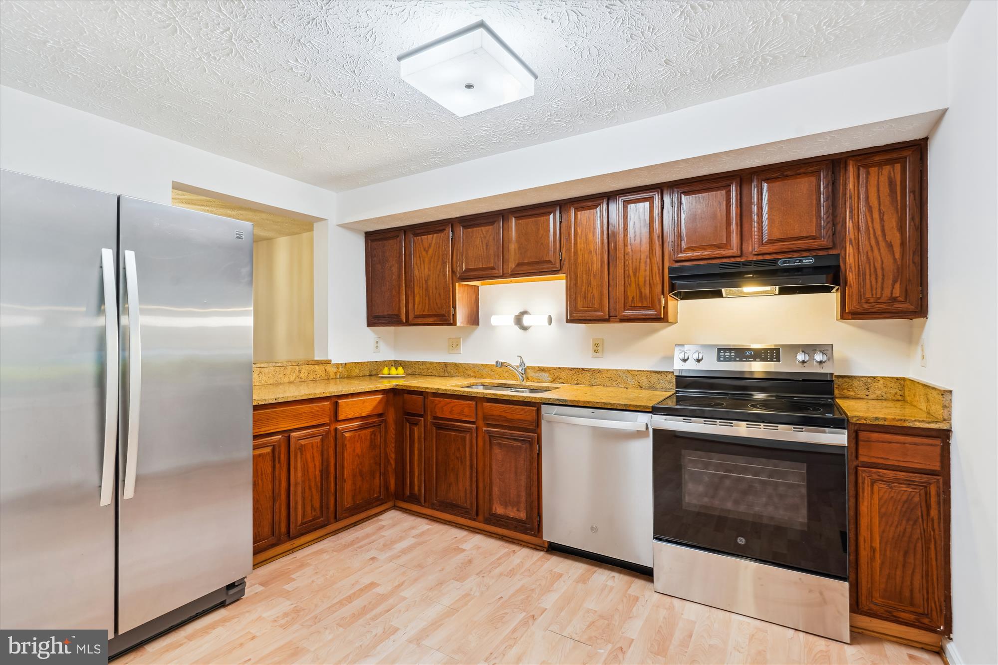 10921 HARPERS SQUARE COURT