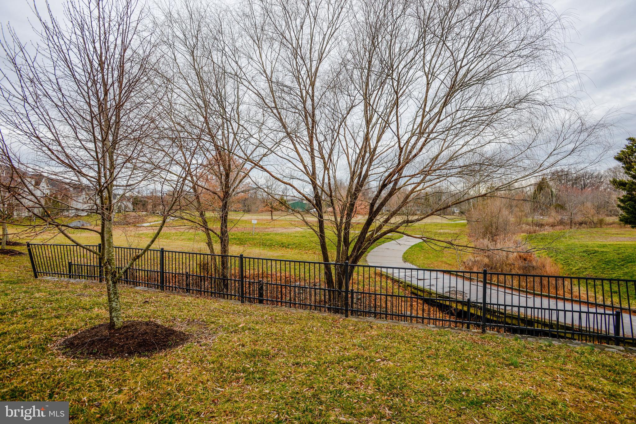 BELMONT BAY - Residential