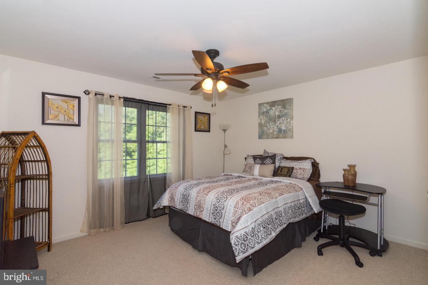 MANORS AT GREENRIDGE - Residential Lease