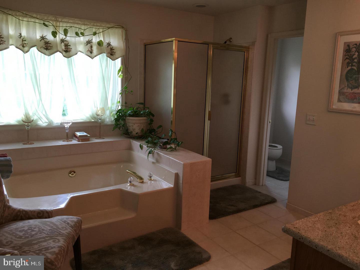 MANORS AT GREENRIDGE - Residential Lease