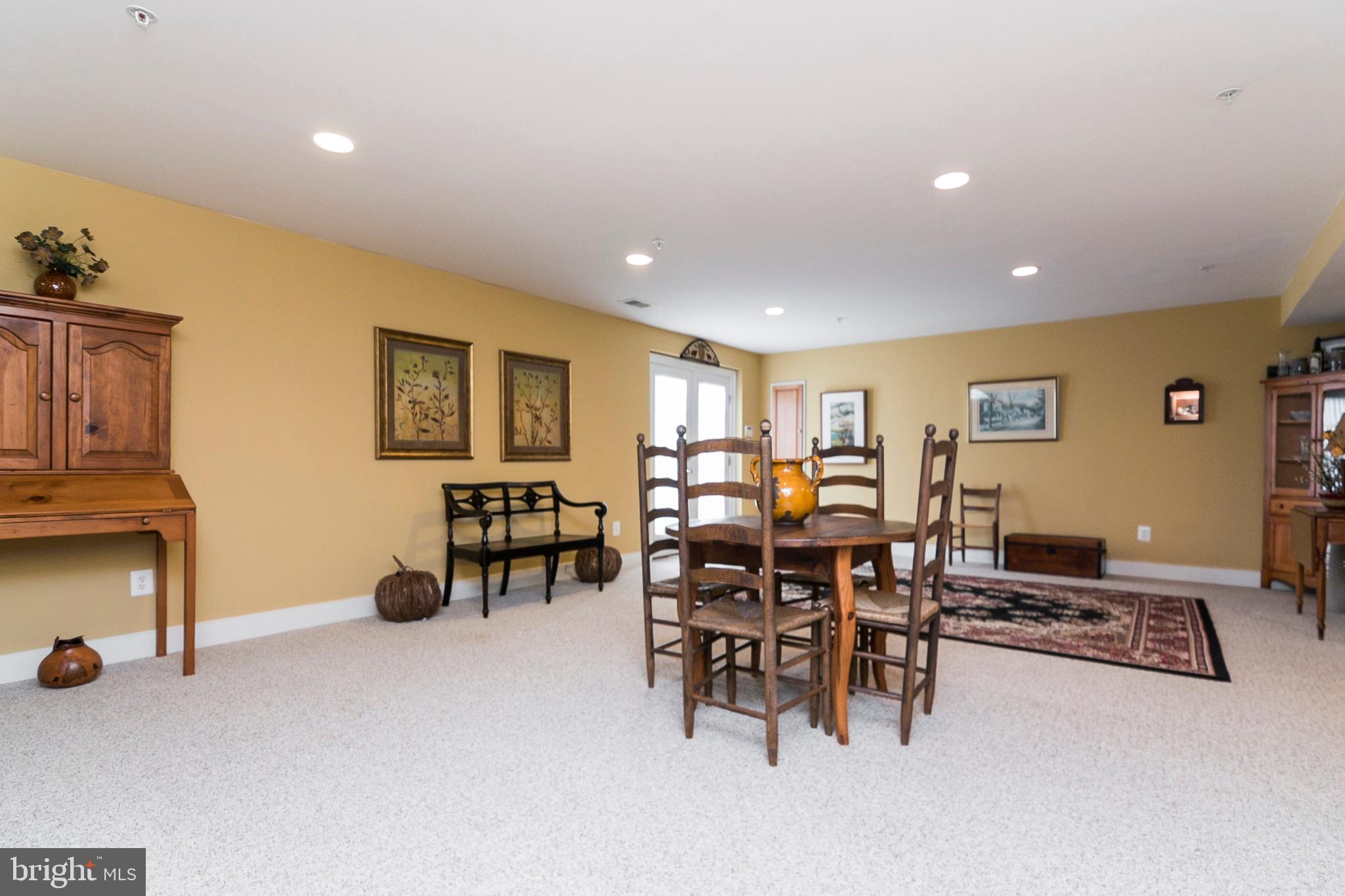 VILLAGES OF URBANA - Residential