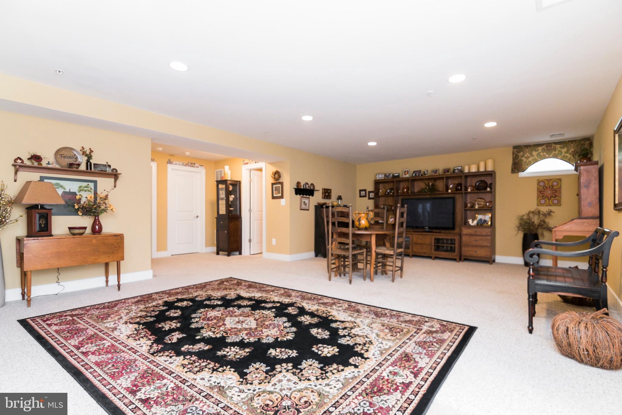 VILLAGES OF URBANA - Residential