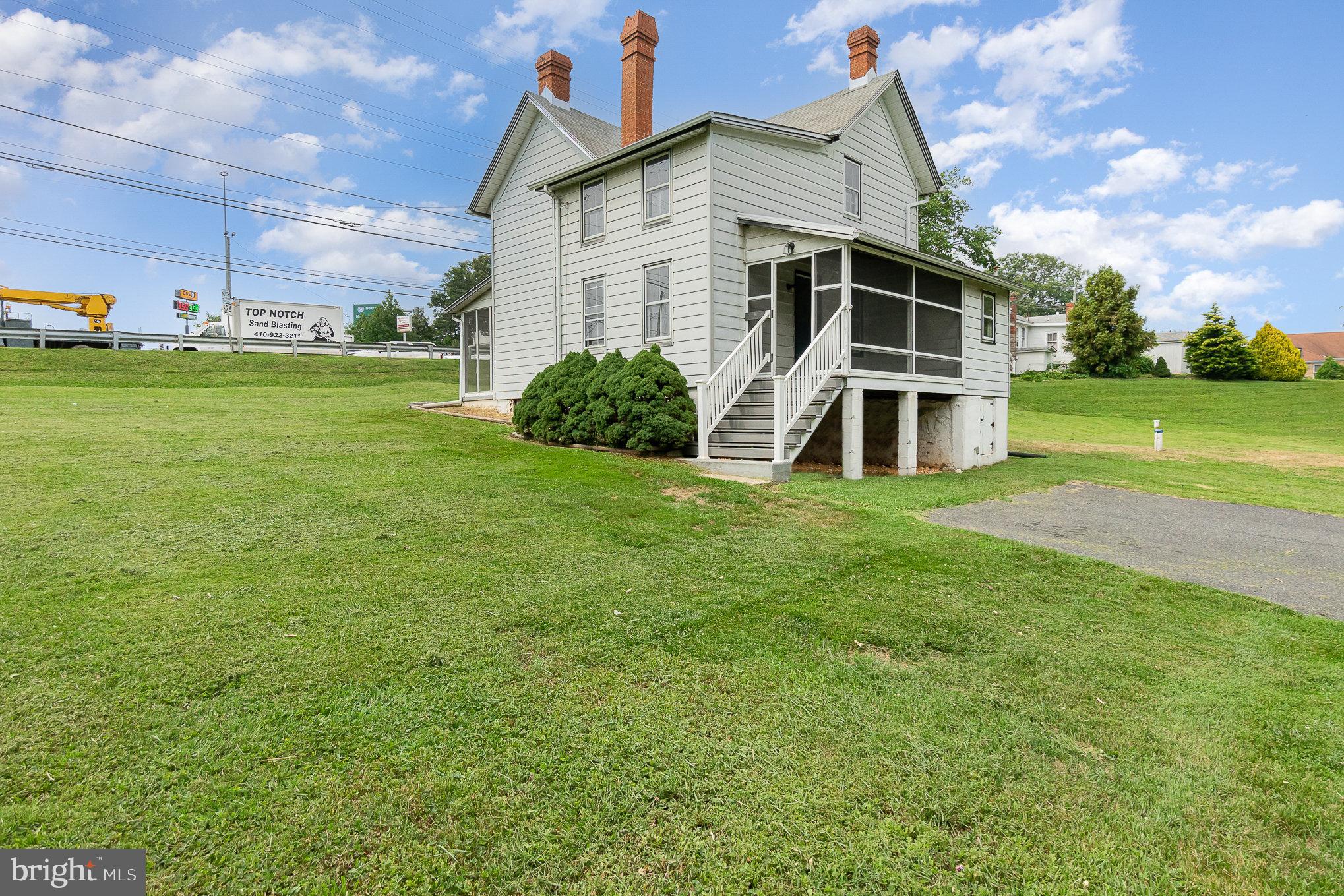 PERRYVILLE - Residential