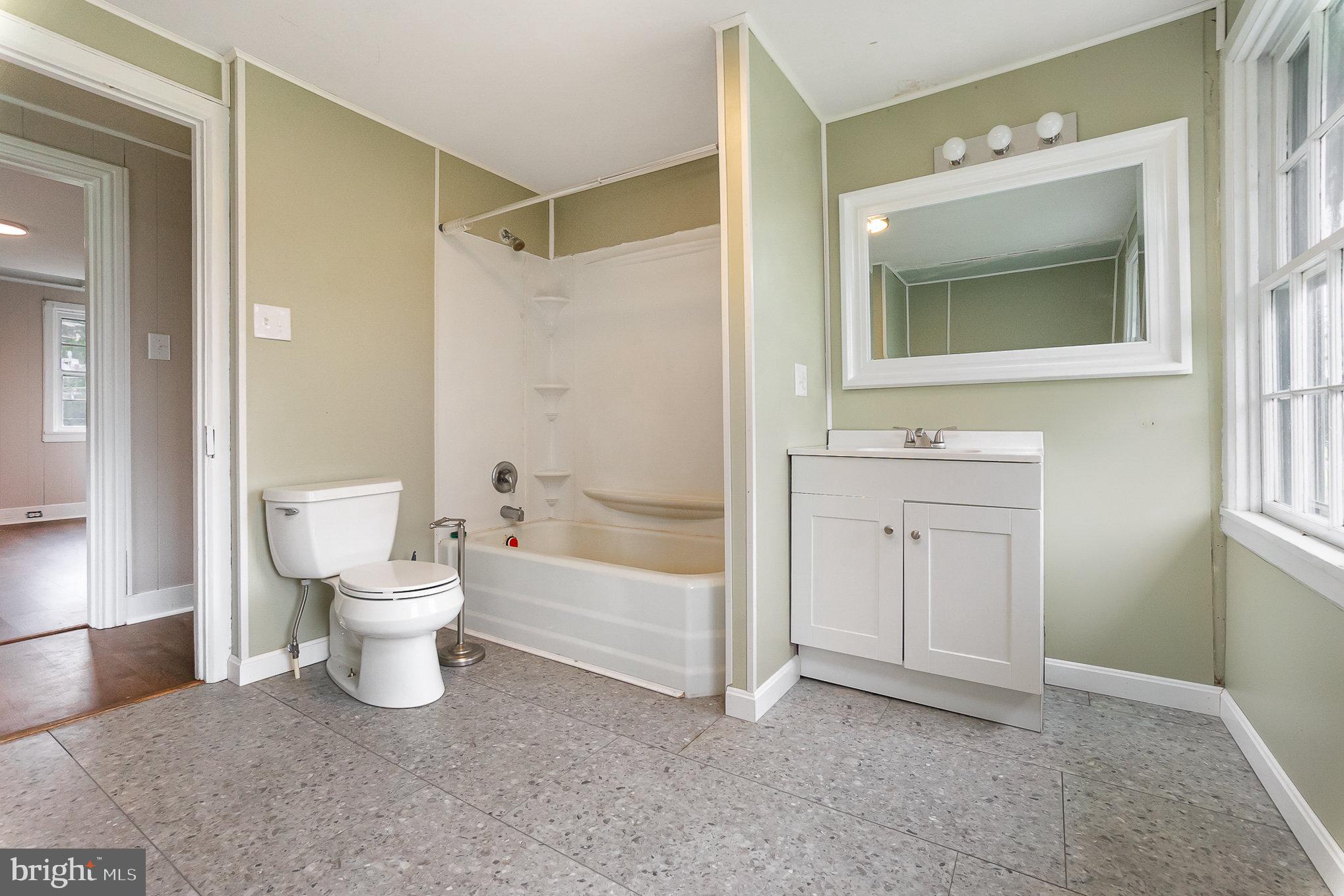 PERRYVILLE - Residential