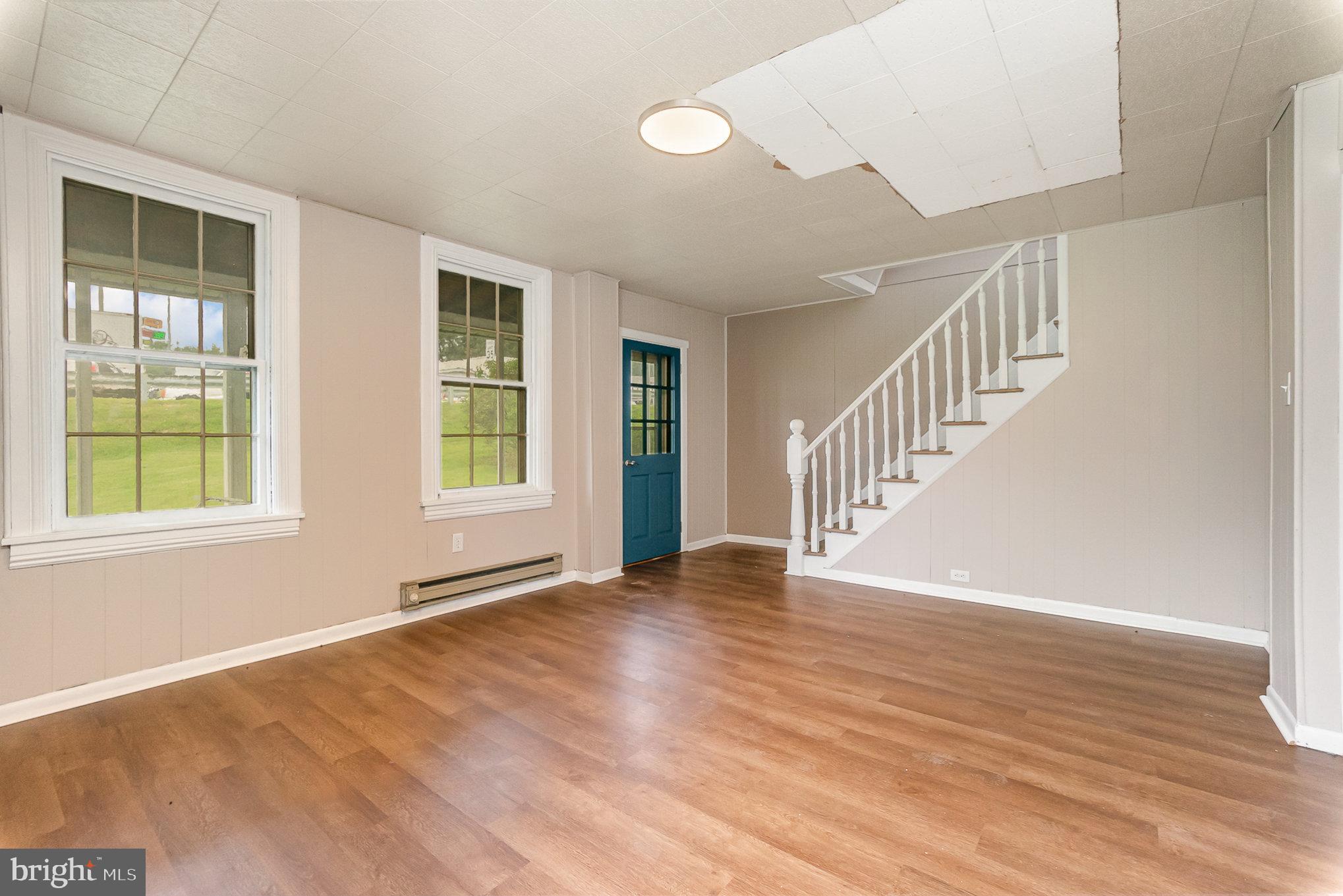 PERRYVILLE - Residential