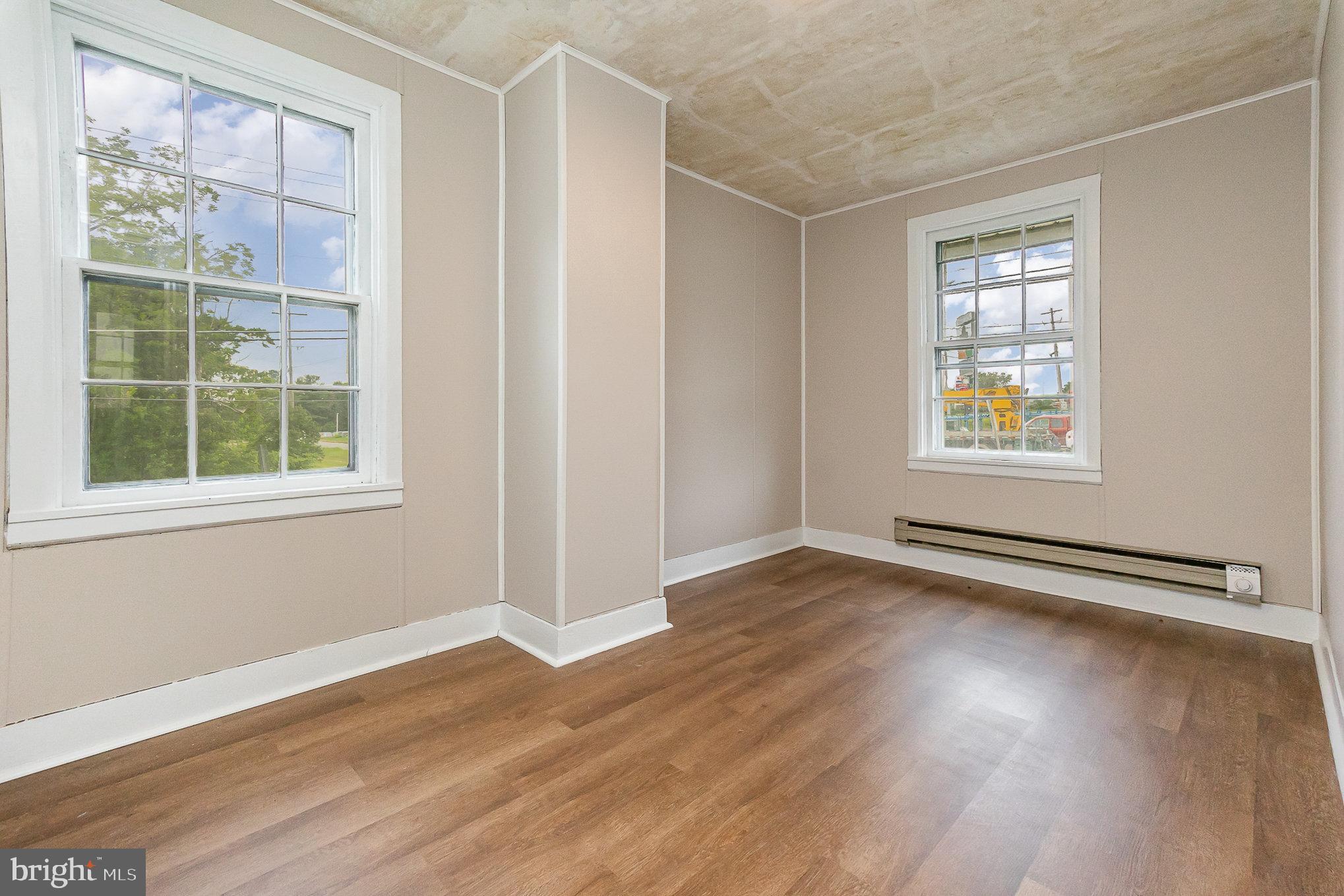 PERRYVILLE - Residential