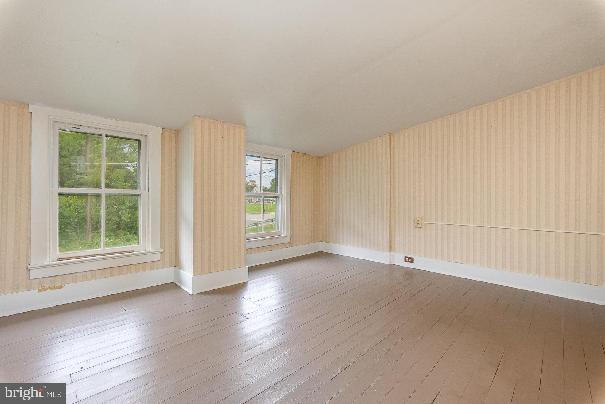 PERRYVILLE - Residential