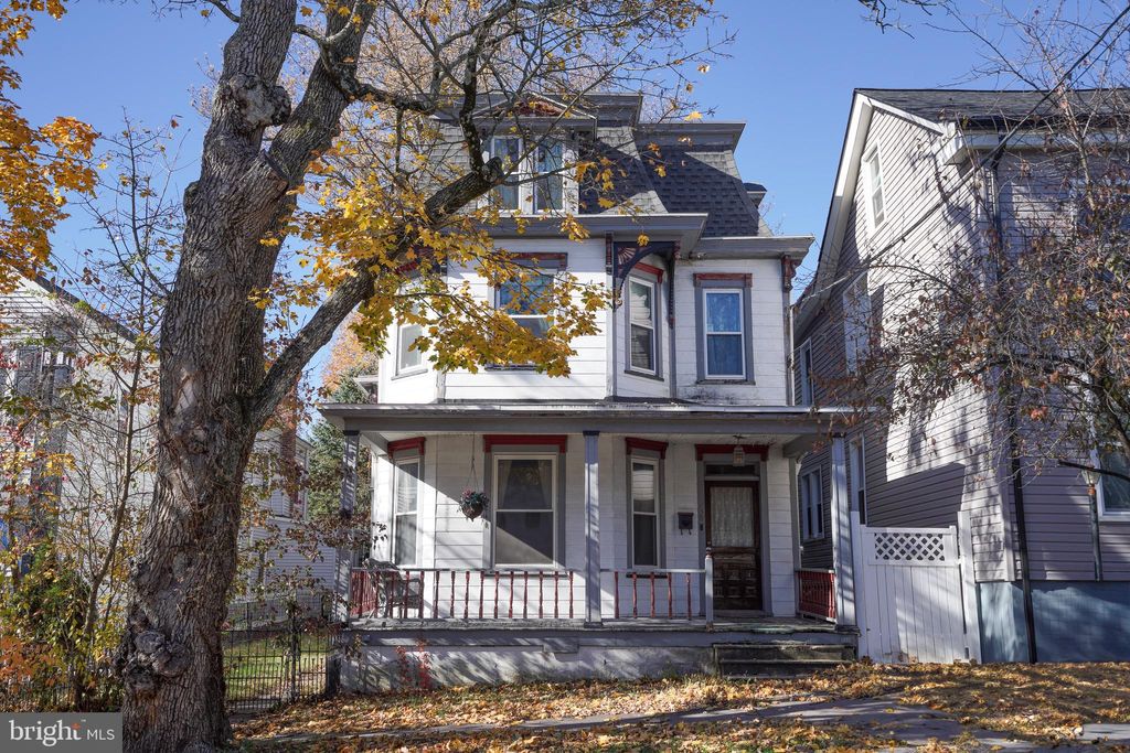 Photo of 206 N Lehigh Street, TAMAQUA, PA 18252 (MLS # PASK2024332)