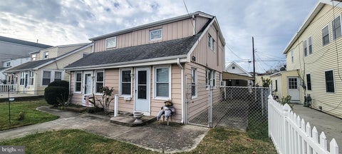 Homes For Rent - 568 N Trenton Avenue #FRONT<br/> ATLANTIC CITY, NJ 08401