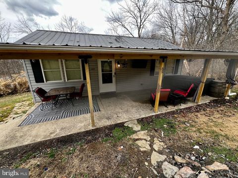Homes For Sale - 637 Oklahoma Avenue<br/> SYKESVILLE, MD 21784
