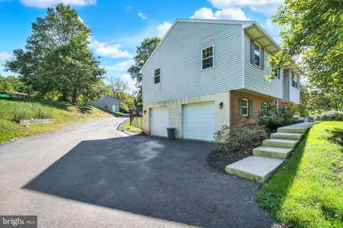 Homes For Sale - 650 Gouglersville Road<br/> READING, PA 19608