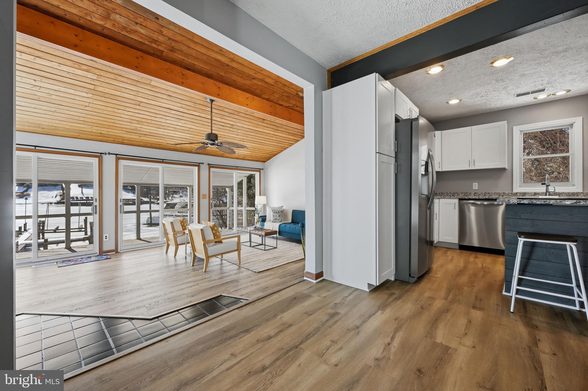 LOCUST GROVE - Residential