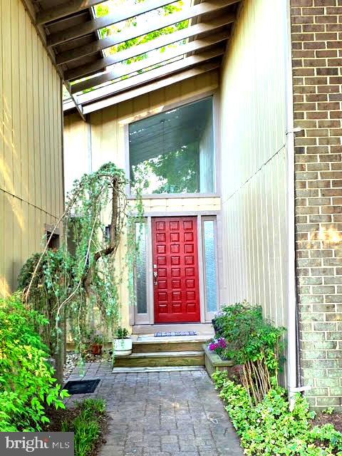 9013 FORT CRAIG DRIVE