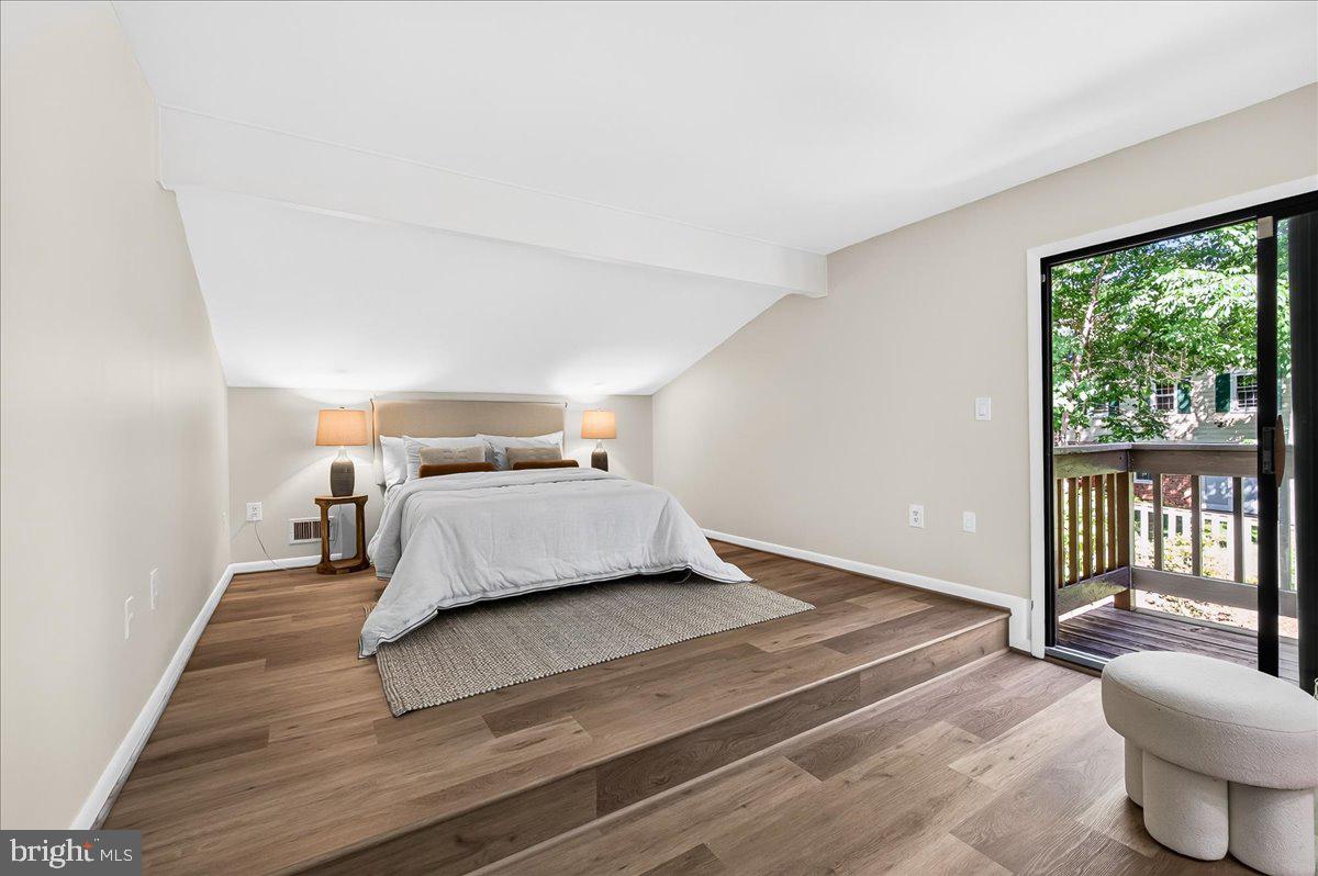 SIGNAL HILL - Residential