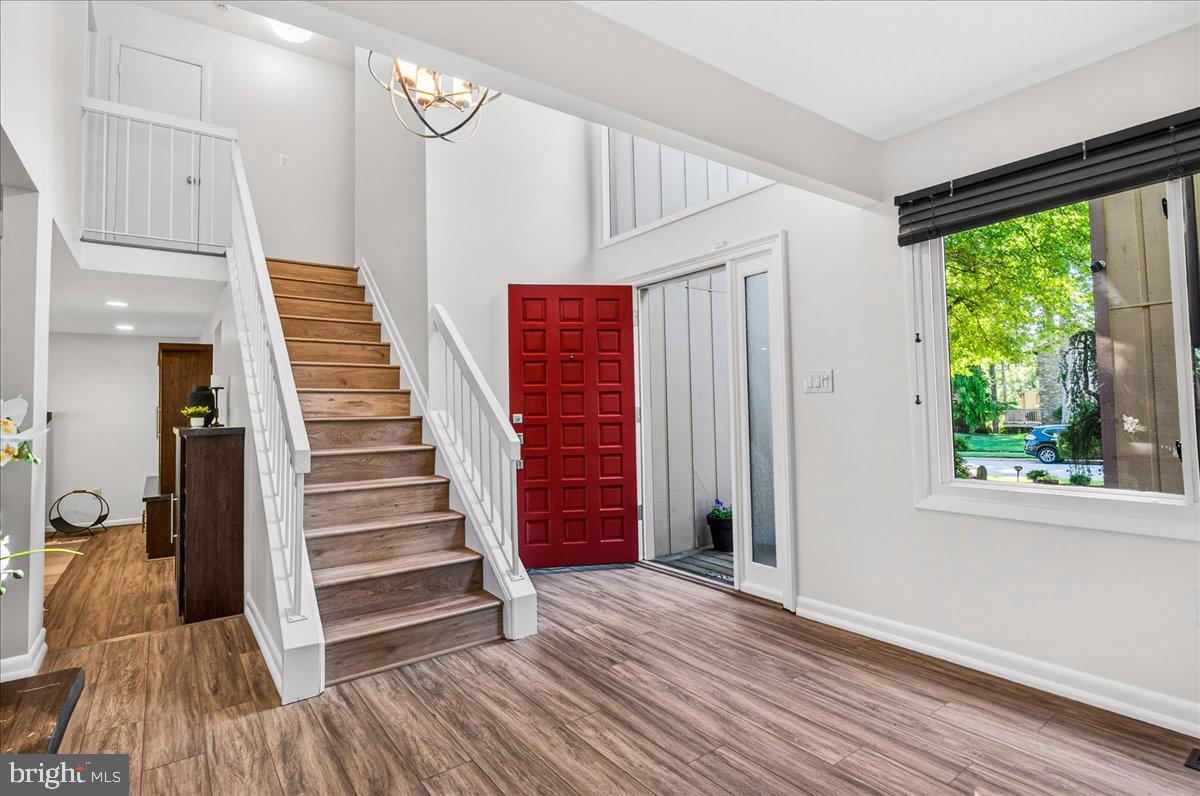 SIGNAL HILL - Residential