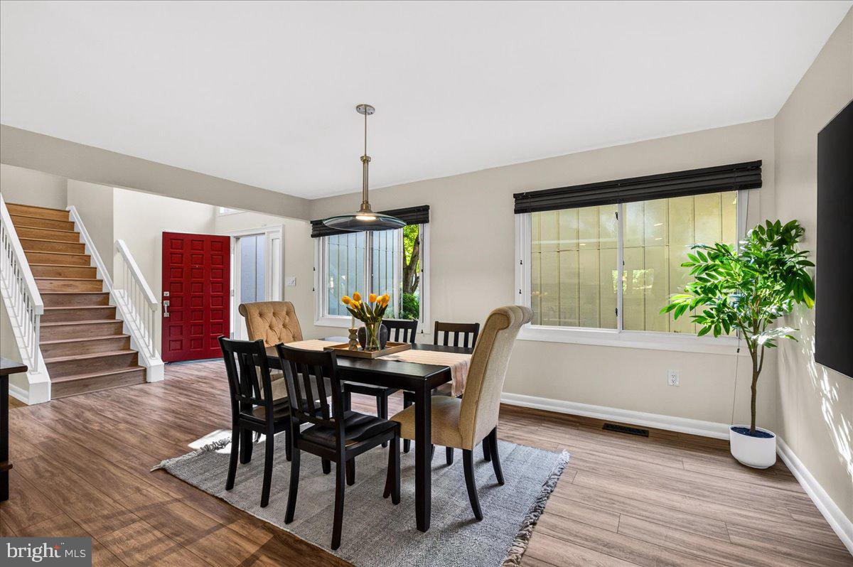 SIGNAL HILL - Residential