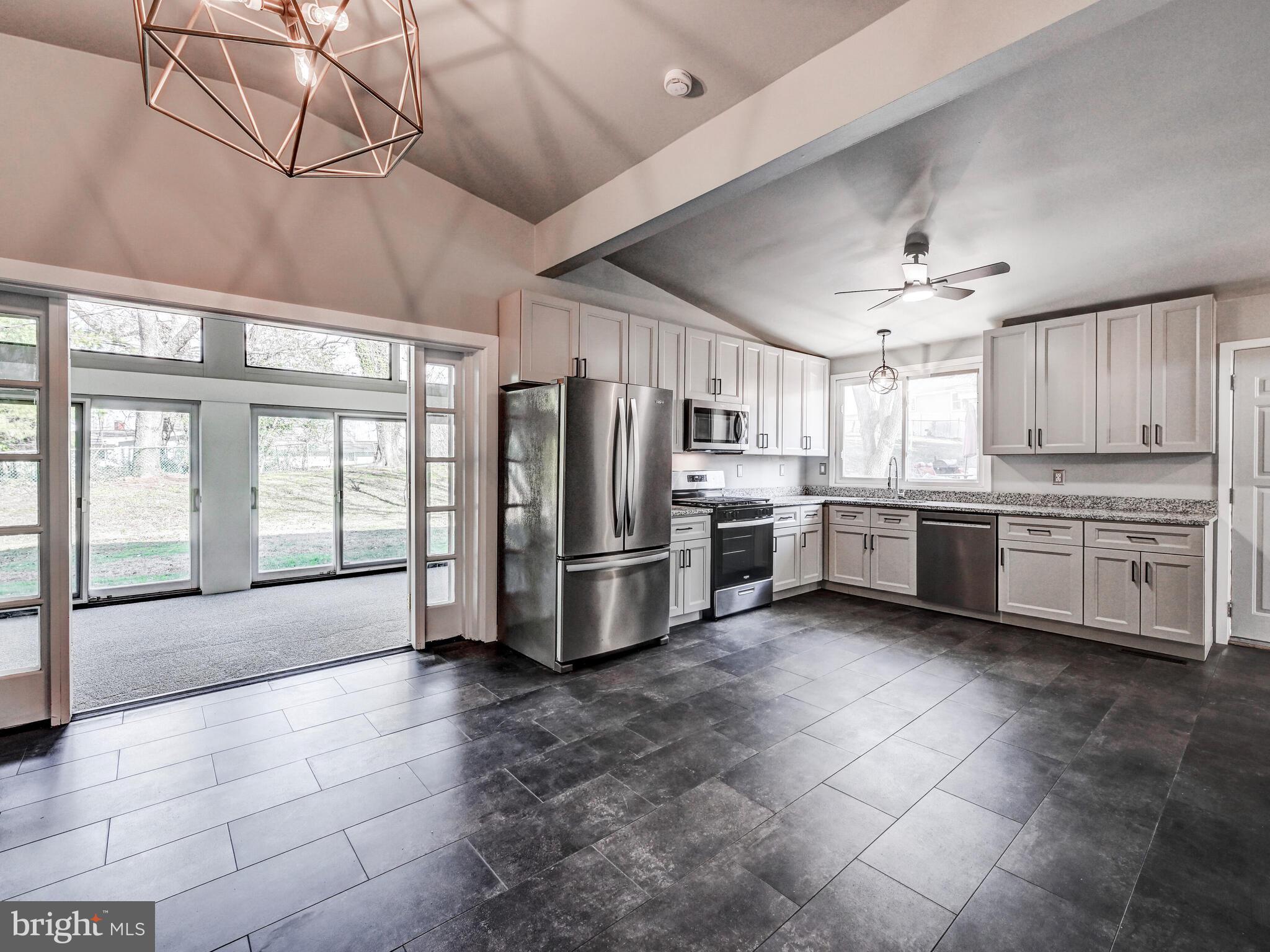 BELLE FARM ESTATES - Residential