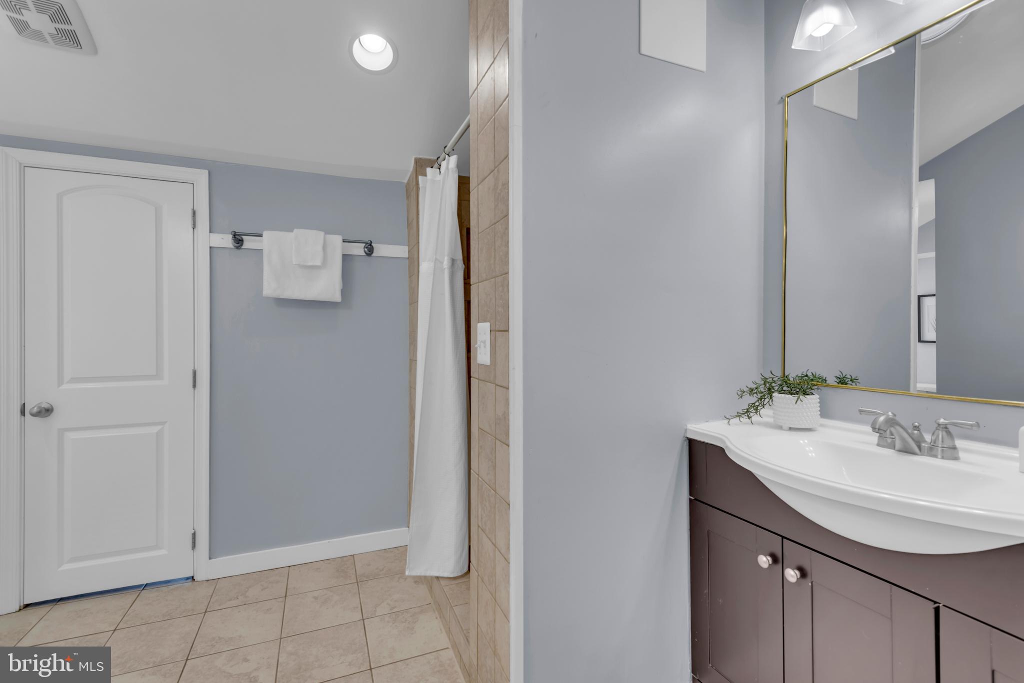 MOUNT CLARE - Residential