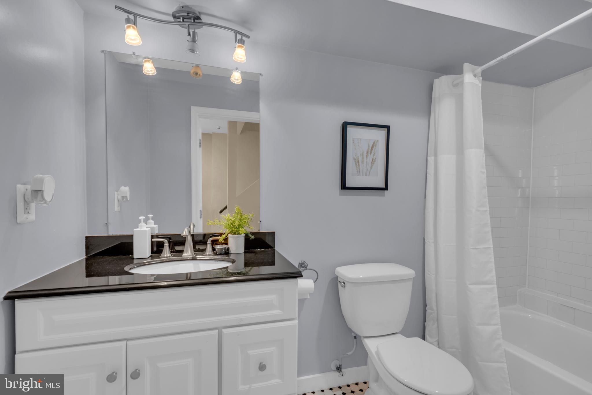 MOUNT CLARE - Residential