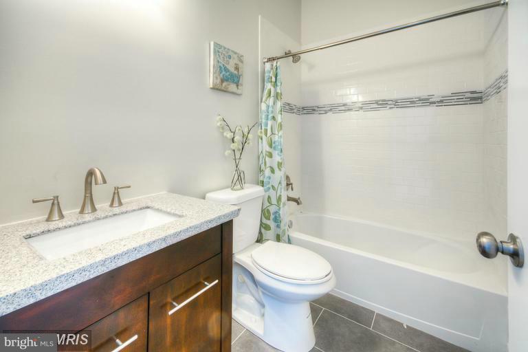 HAMPDEN HISTORIC DISTRICT - Residential