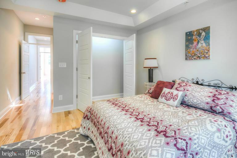 HAMPDEN HISTORIC DISTRICT - Residential