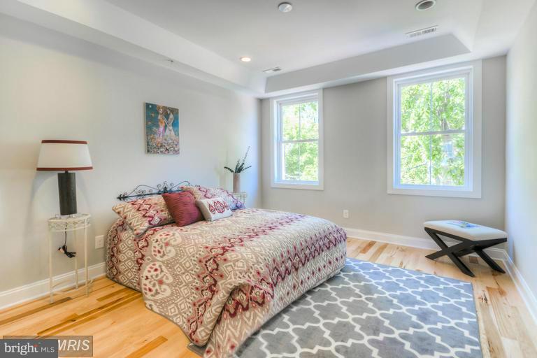 HAMPDEN HISTORIC DISTRICT - Residential