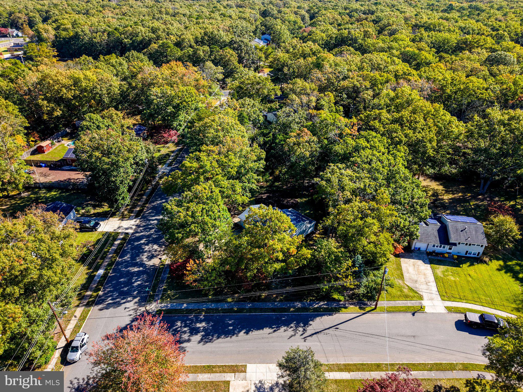 324 E KEY DRIVE