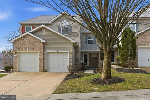 Townhouse For Sale - 2002 Braken Avenue<br/> WILMINGTON, DE 19808