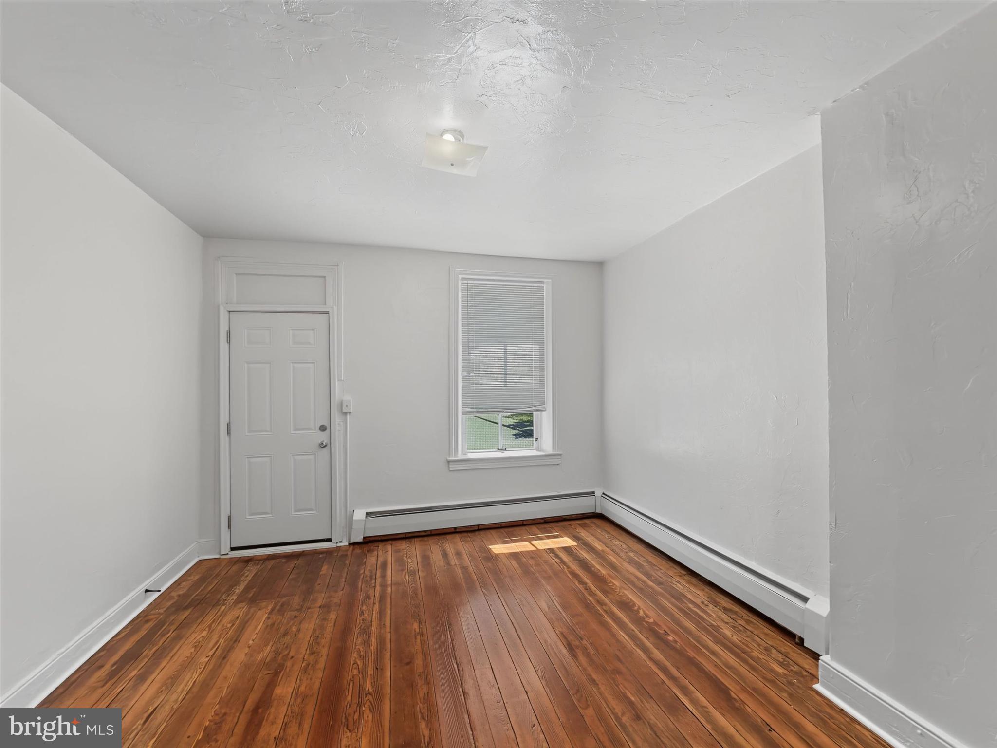 131 E MAPLE STREET