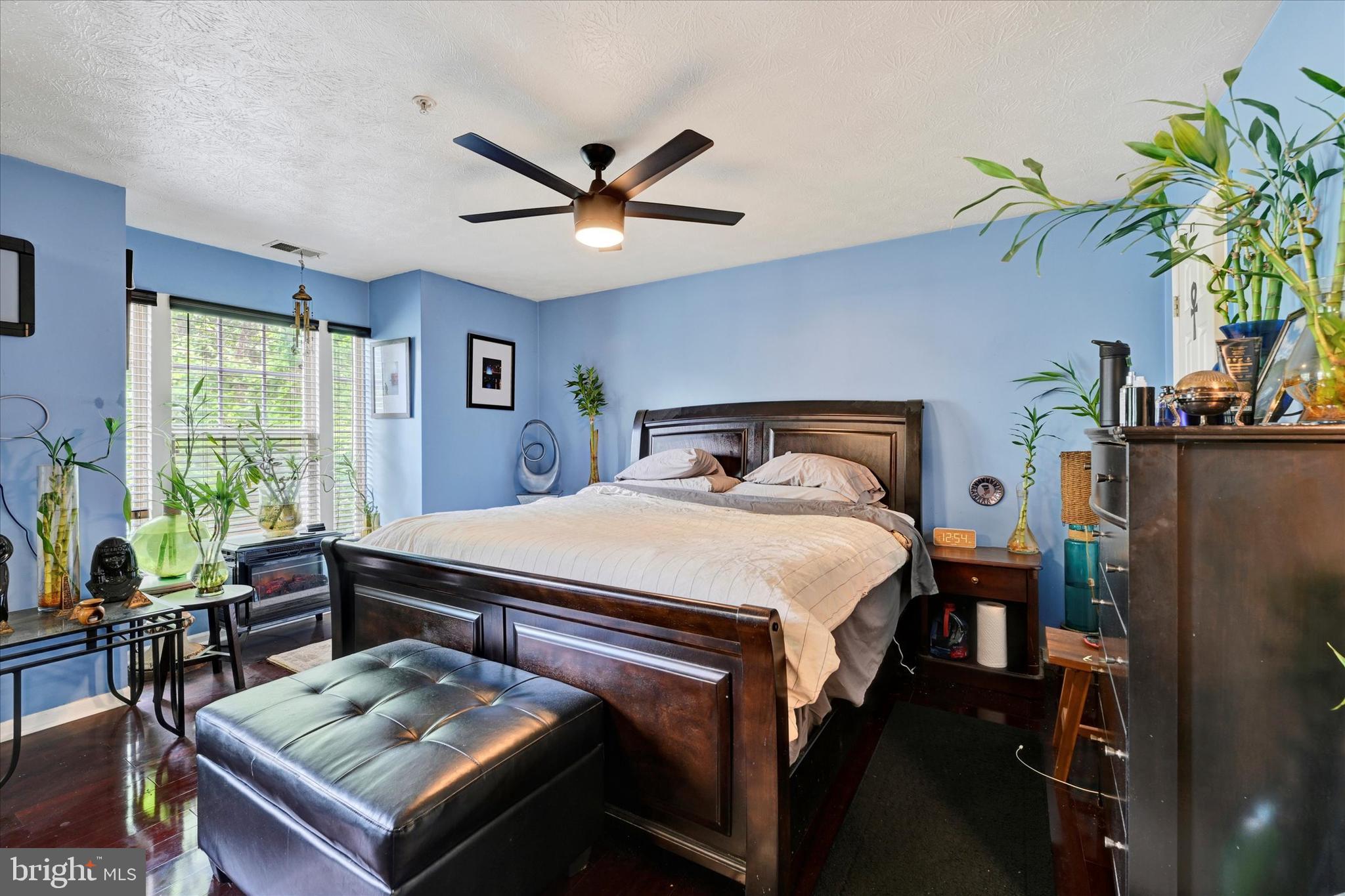 GREENSPRING EAST - Residential