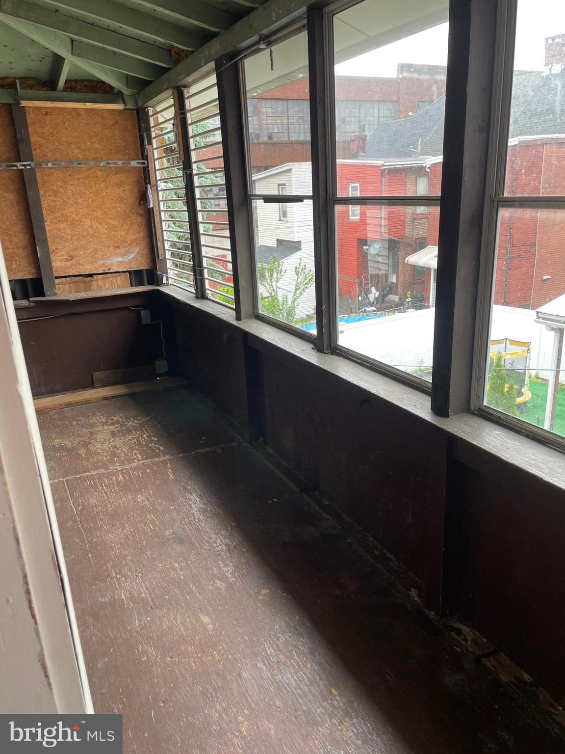 RESIDENTIAL - Residential Lease