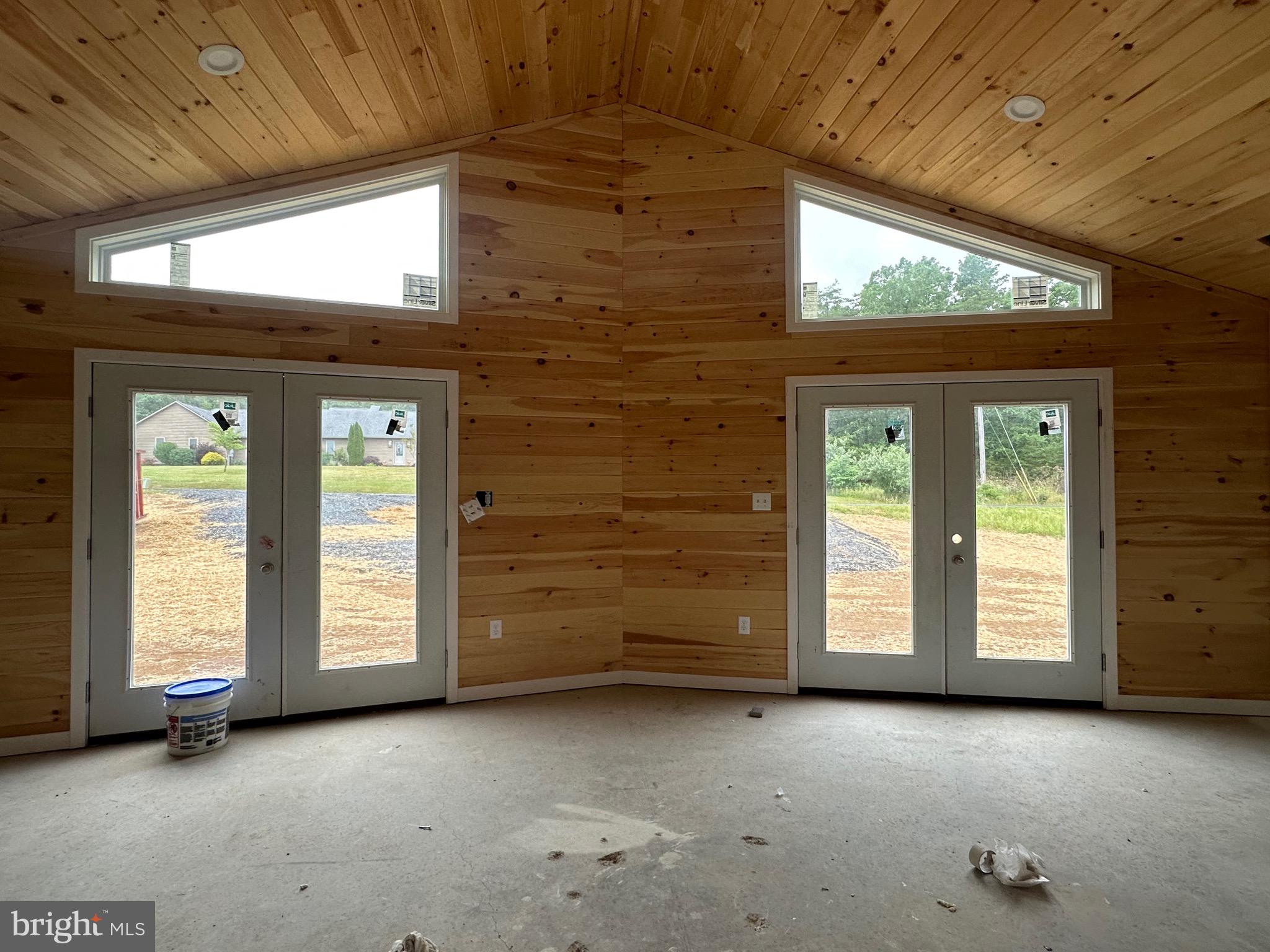 QUAKER LAKE SUBDIVISION - Residential