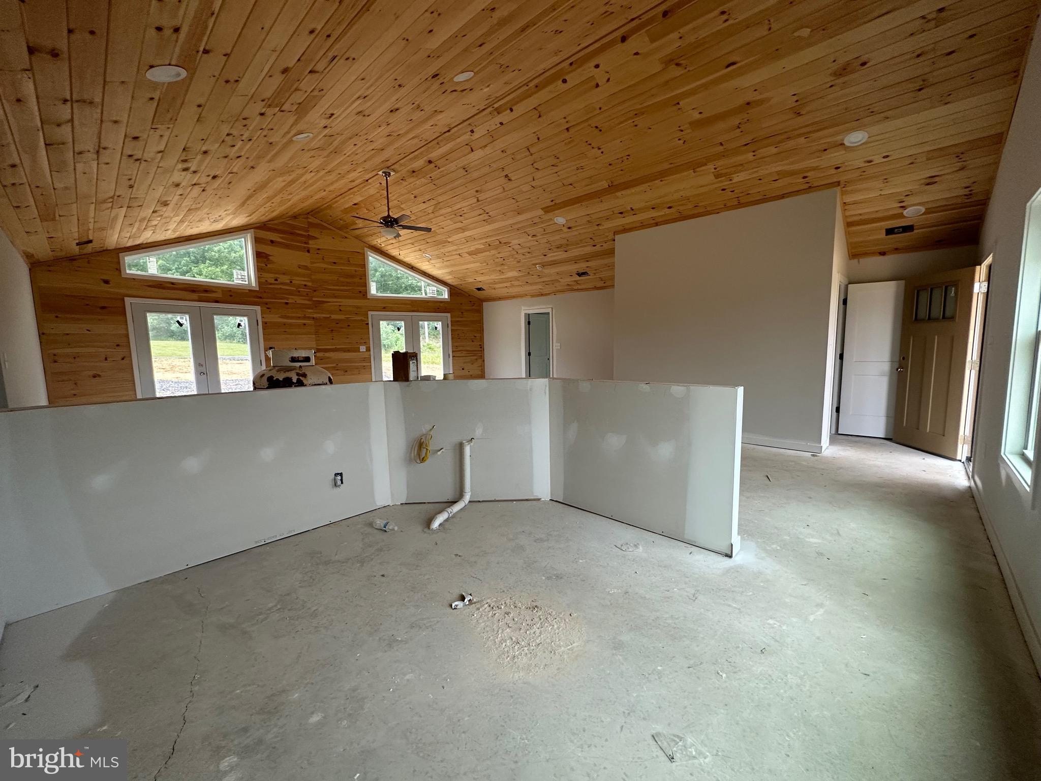 QUAKER LAKE SUBDIVISION - Residential