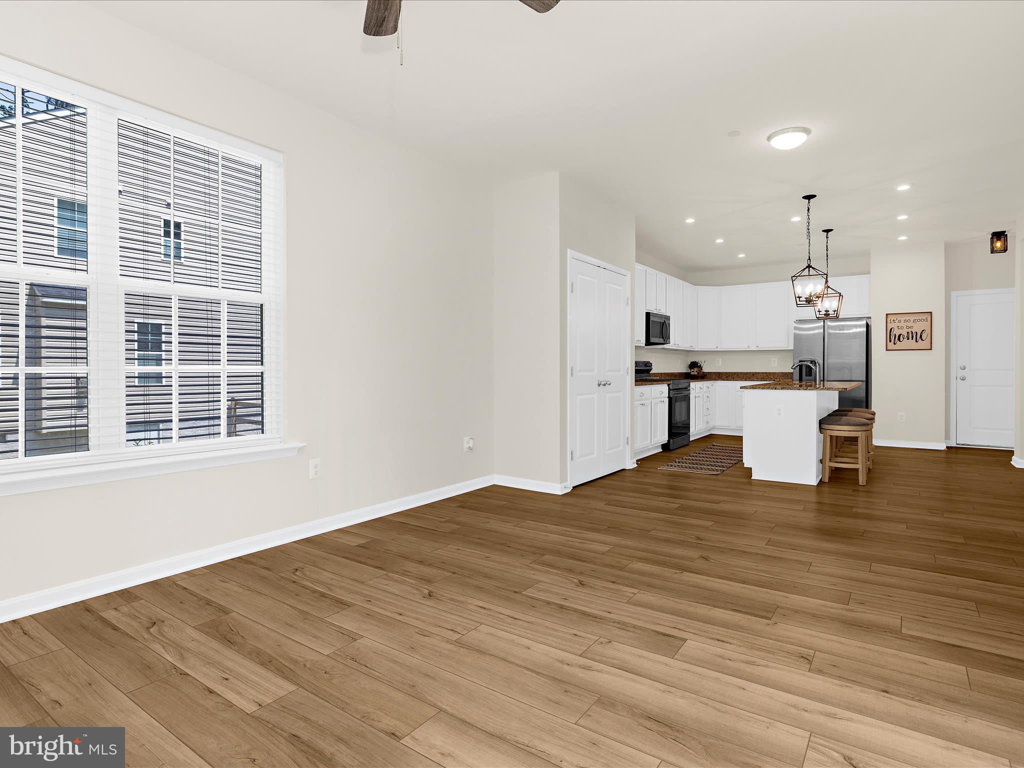 ROMANCOKE ON THE BAY - Residential