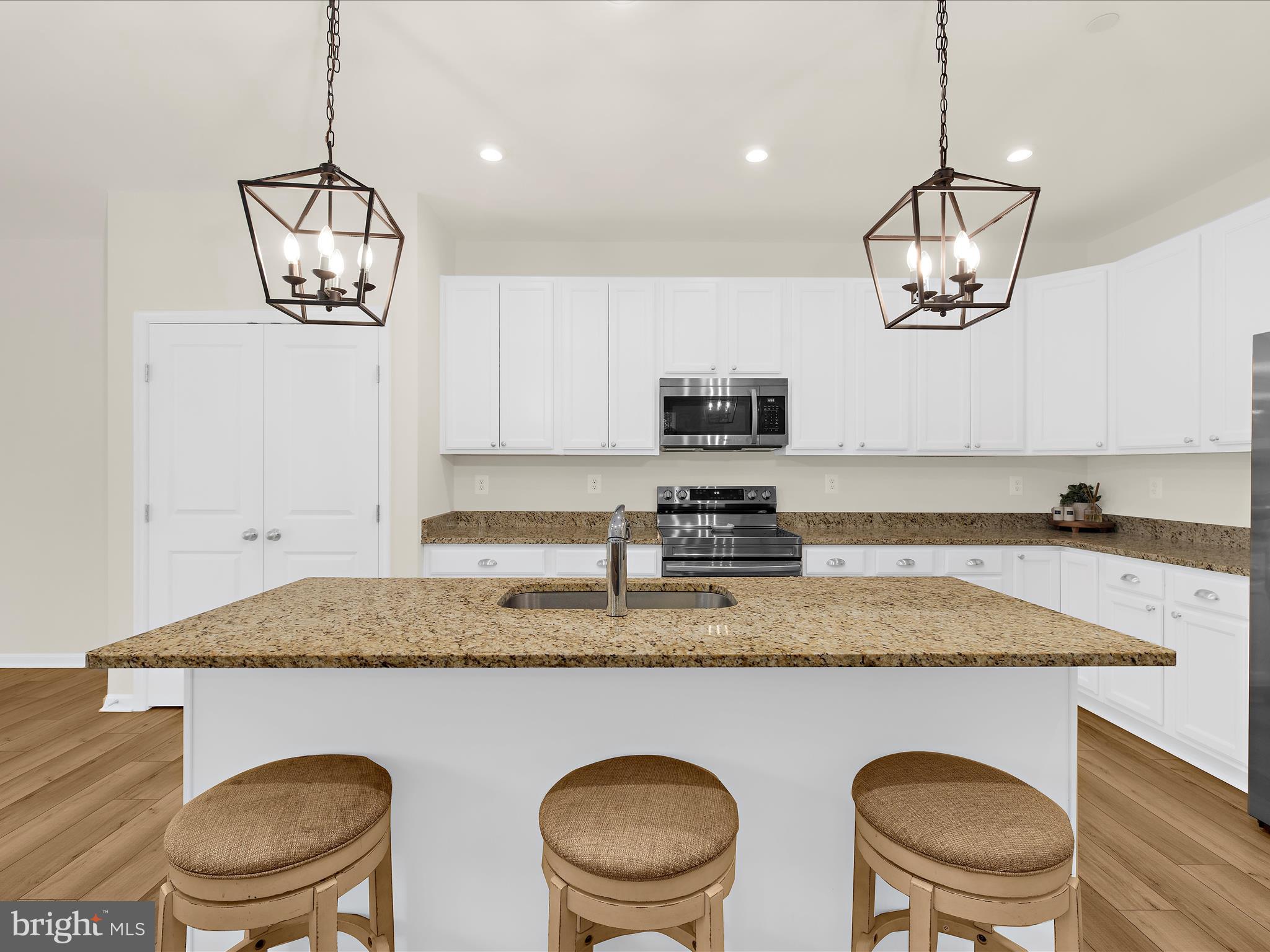 ROMANCOKE ON THE BAY - Residential