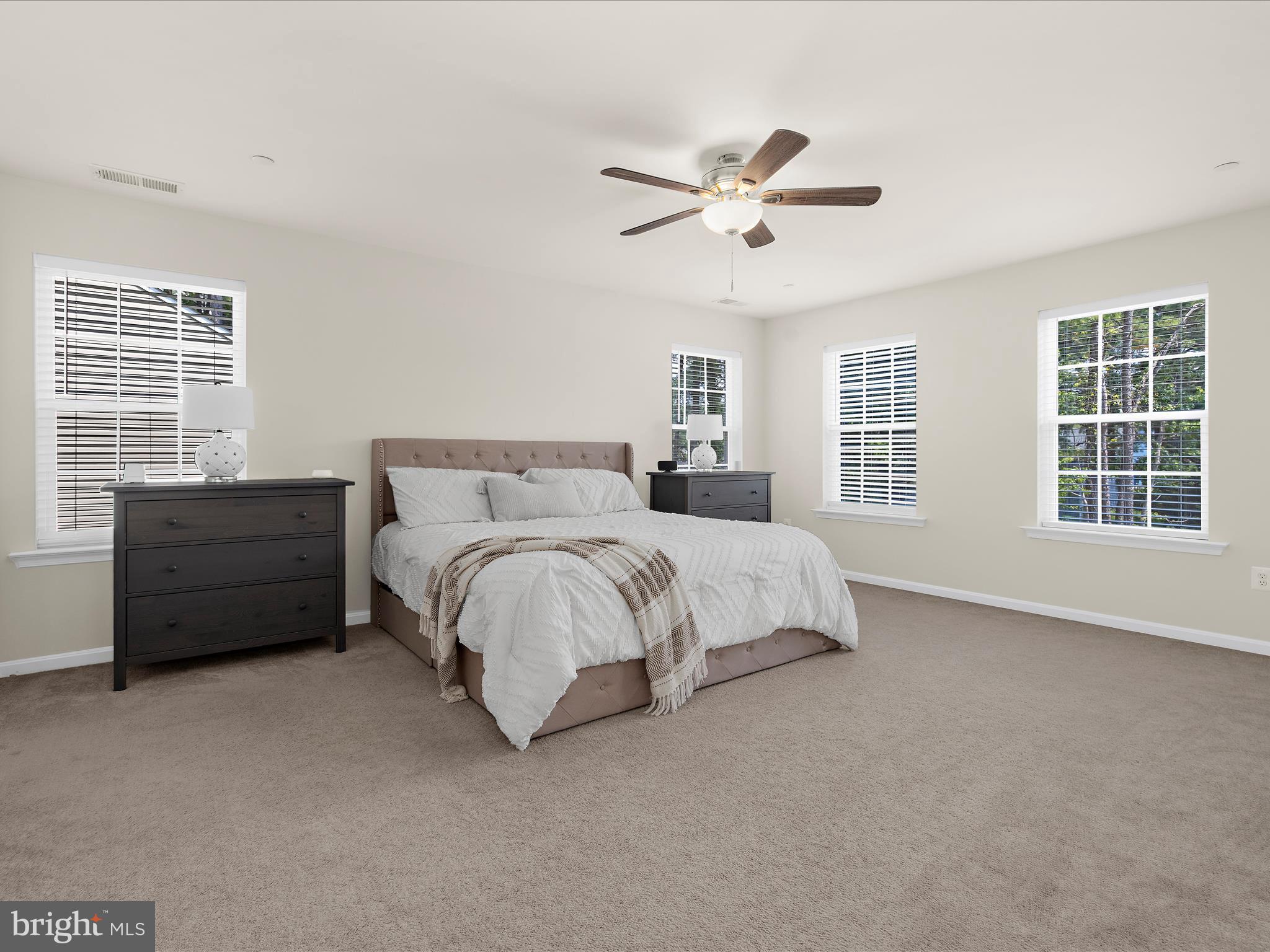 ROMANCOKE ON THE BAY - Residential