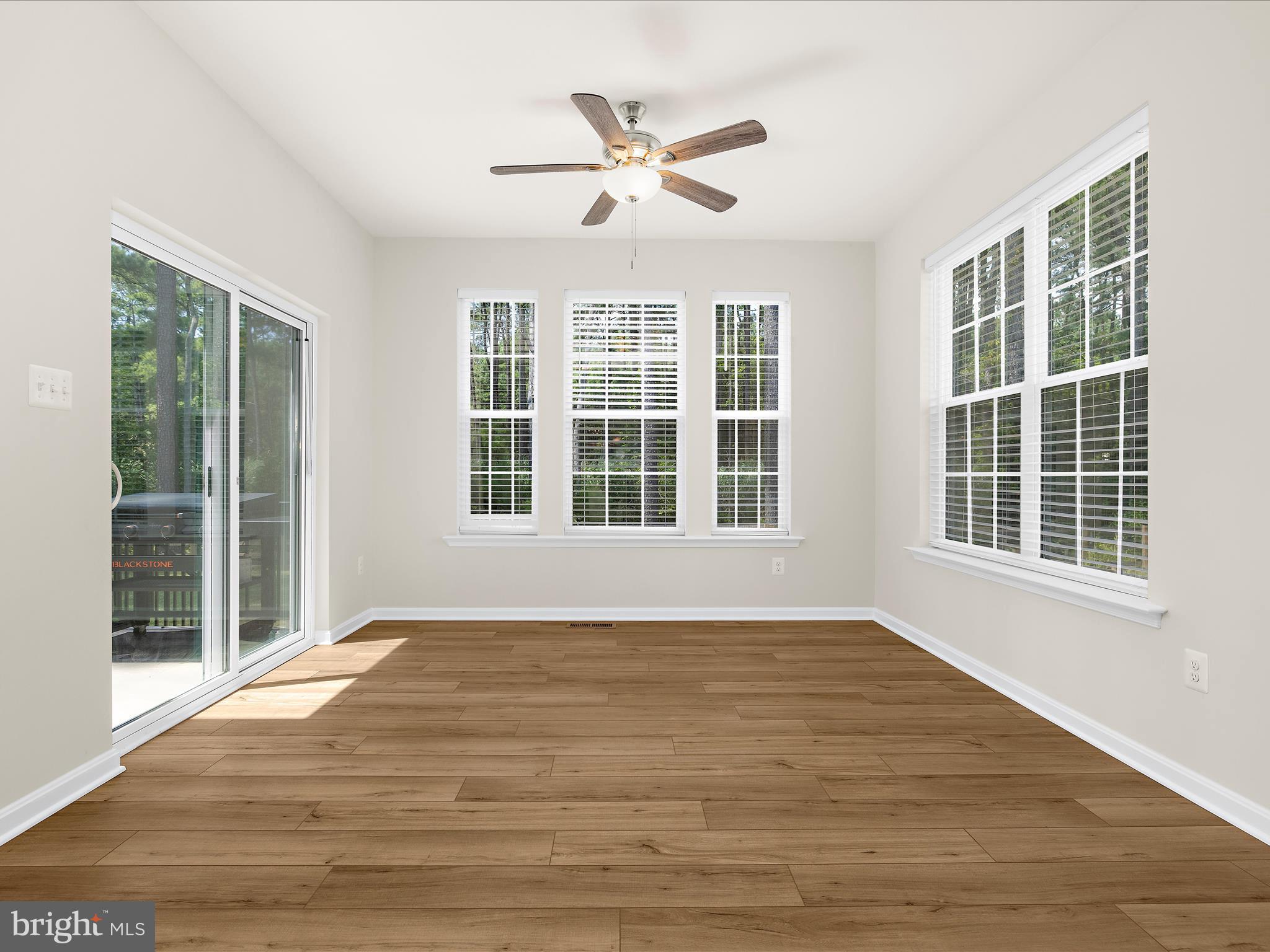 ROMANCOKE ON THE BAY - Residential