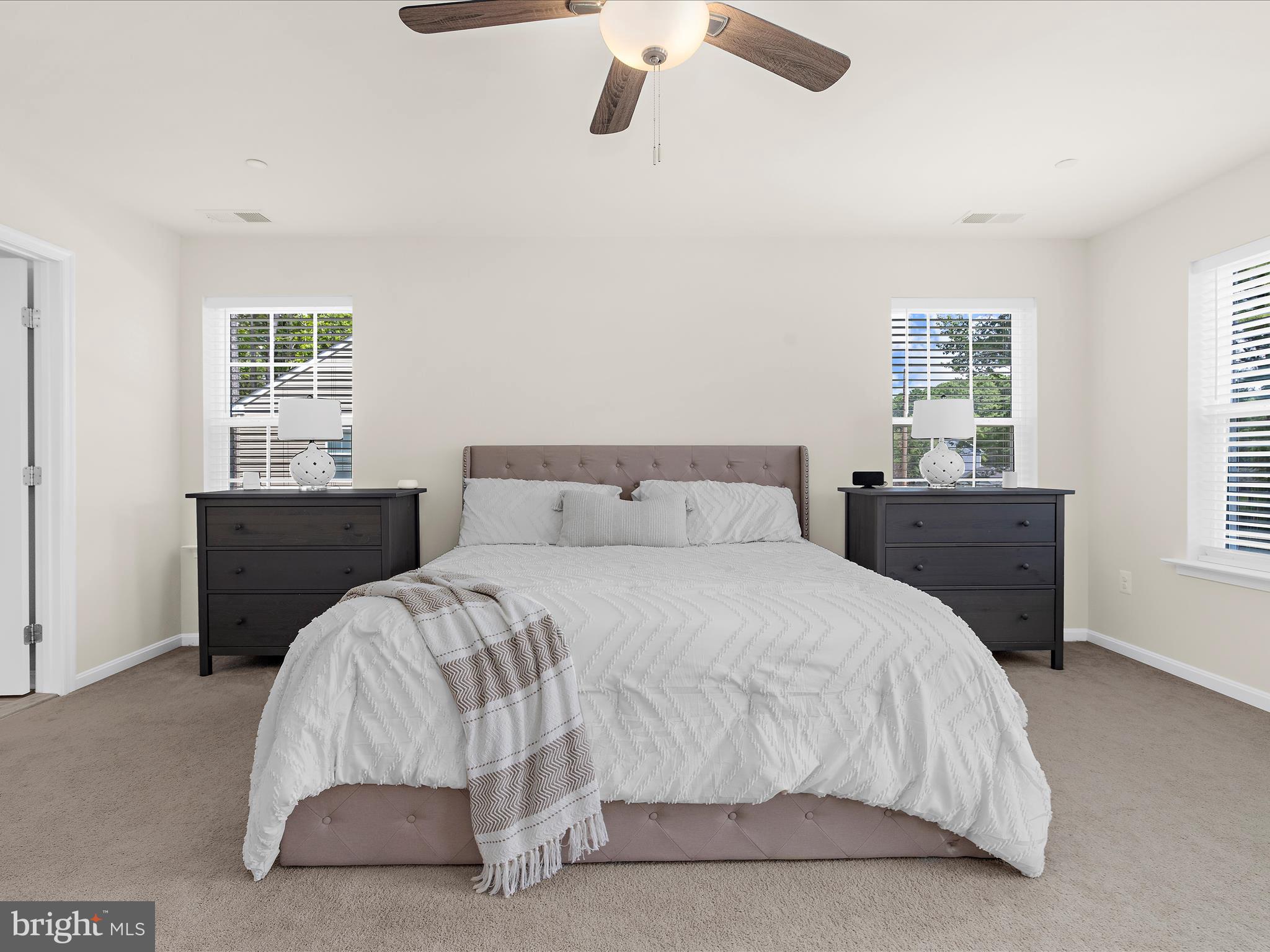 ROMANCOKE ON THE BAY - Residential