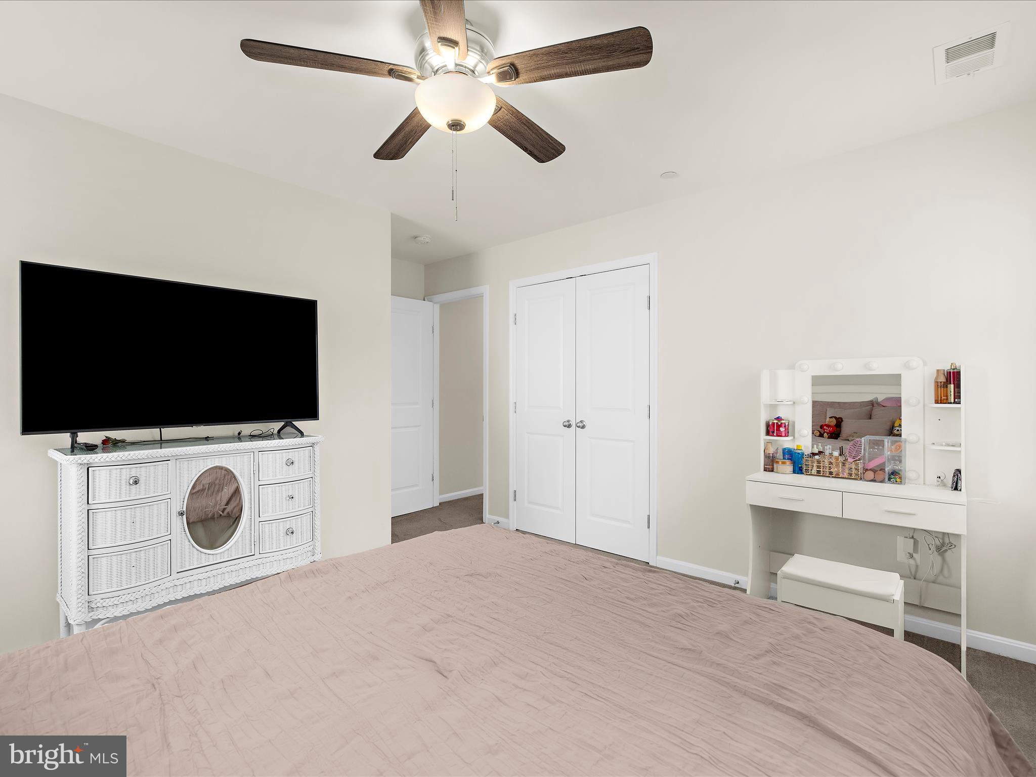 ROMANCOKE ON THE BAY - Residential