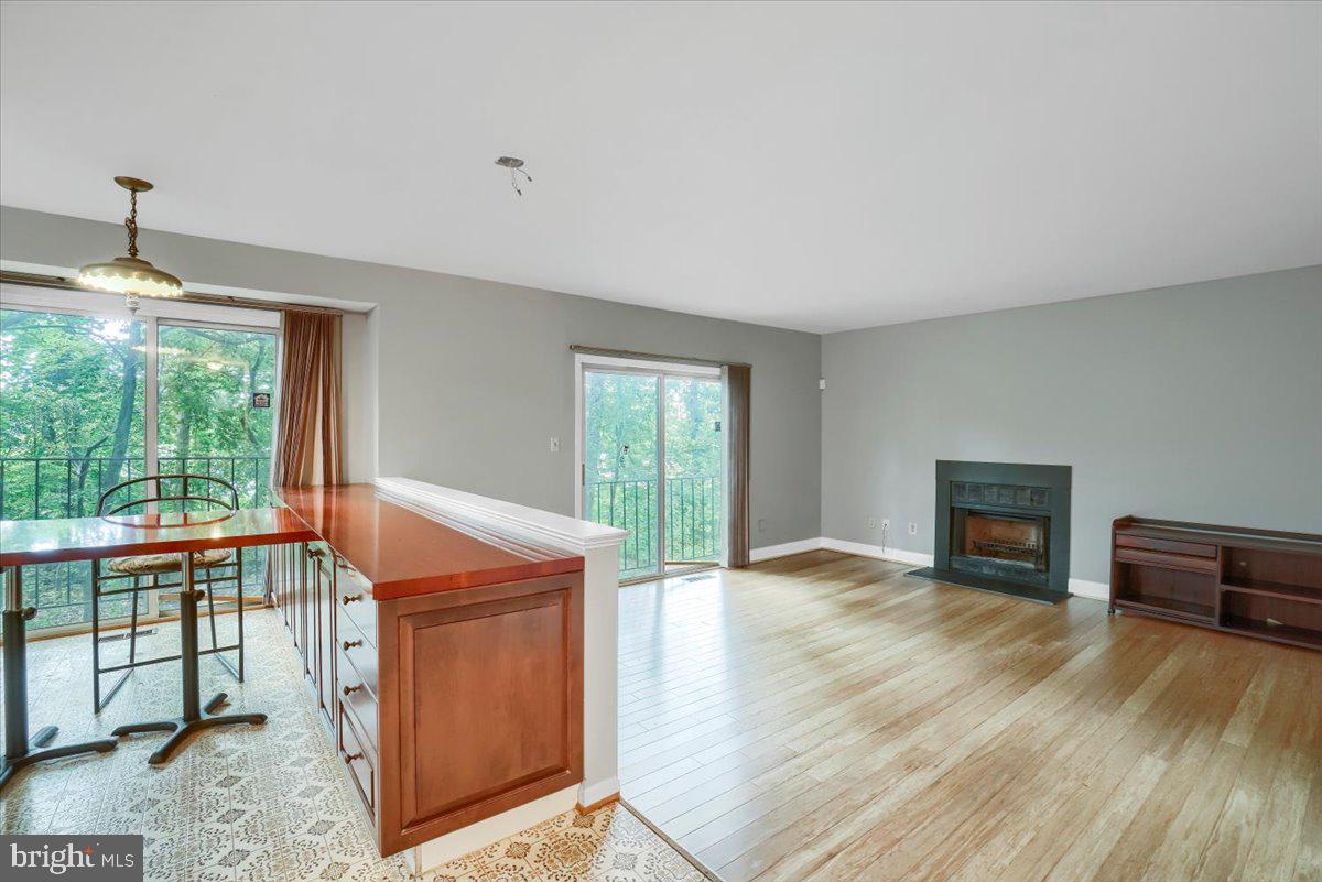 TIMBERLAKE ESTATES - Residential